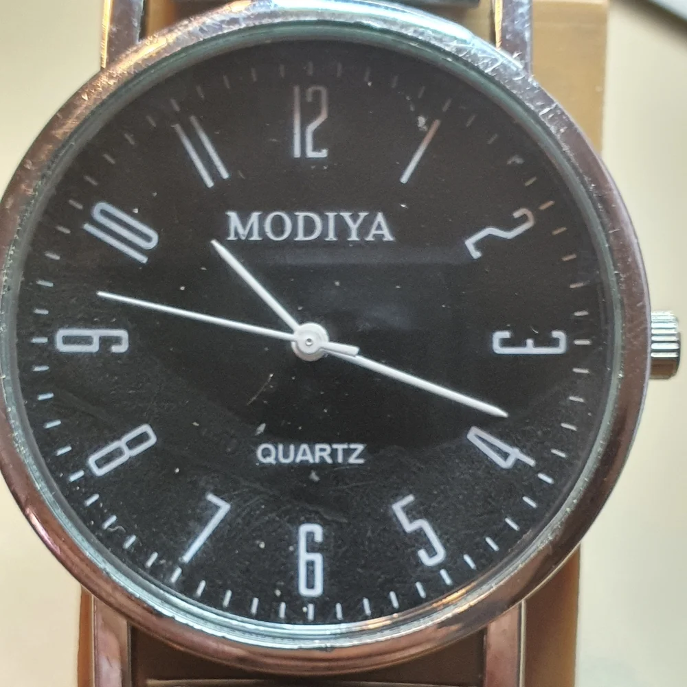 10/$20 Modiya Silver/Black Men's Watch